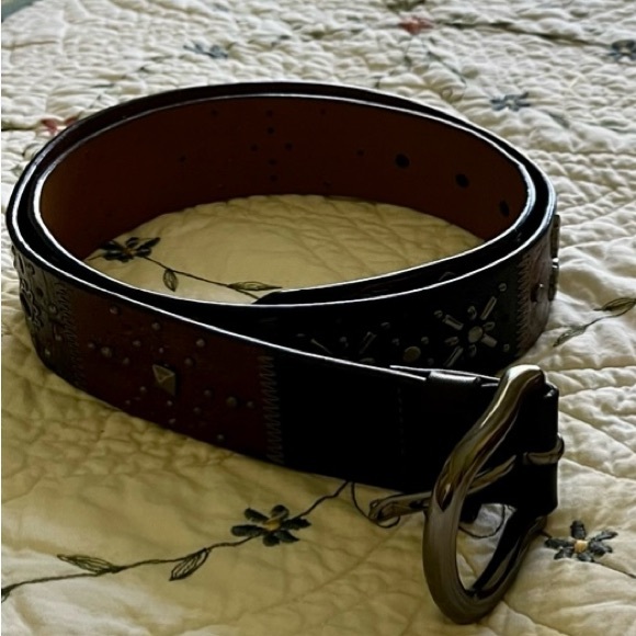 Fossil Accessories - 20% OFF BUNDLES! Fossil Leather Belt w/Metal. Bronze/Brown/Black. Women’s M